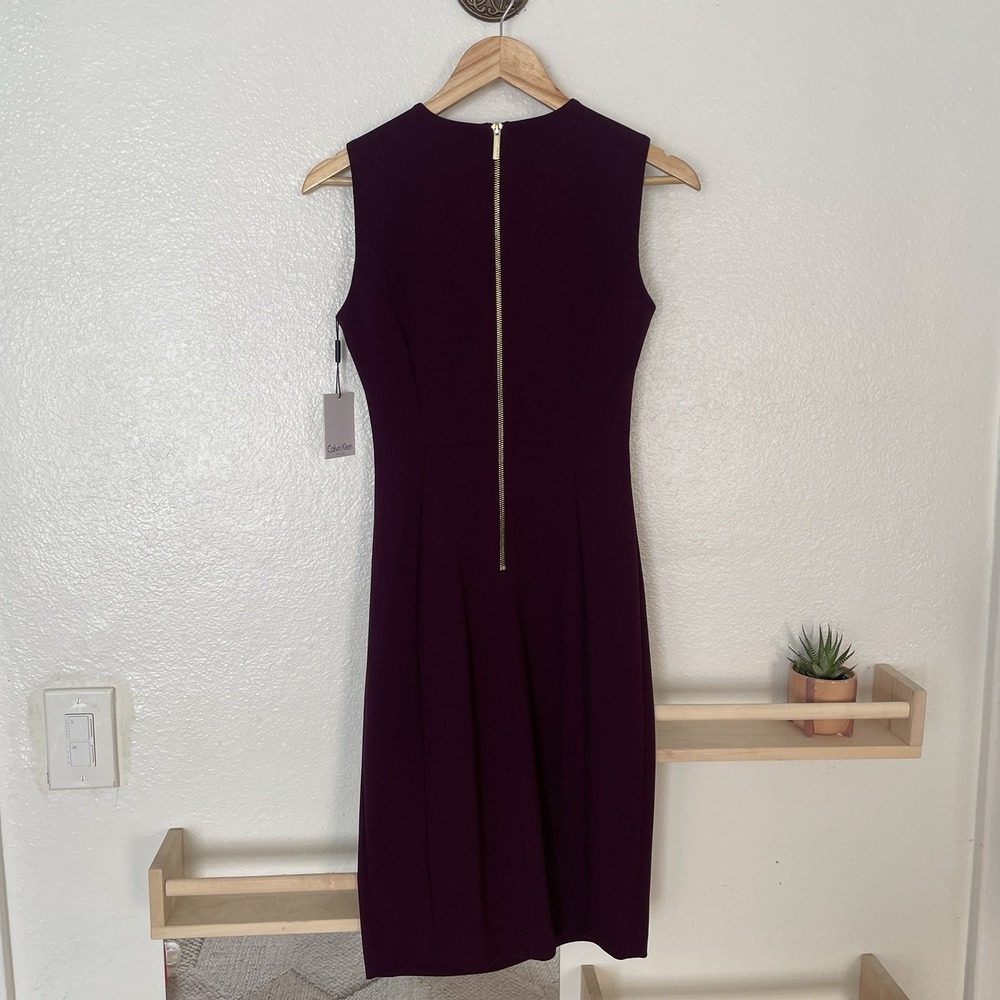 Calvin Klein Womens Plum Purple Sleeveless Sheath Dress Gold Zipper Size 2 - Picture 2 of 5